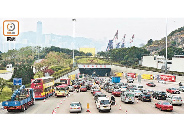 三隧分流勢徒勞  倡再建海底隧道