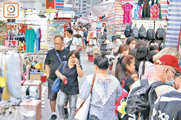 「女人街」遊客明顯增加。