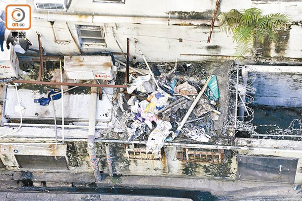 缺乏物管跟進，「三無大廈」衞生成問題。