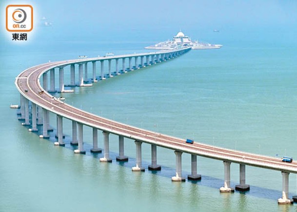 港珠澳大橋主體工程質量等級被評價為優良。