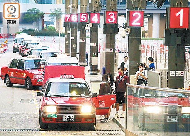 三隧收費不均掀爭議 間接鼓勵乘搭白牌車