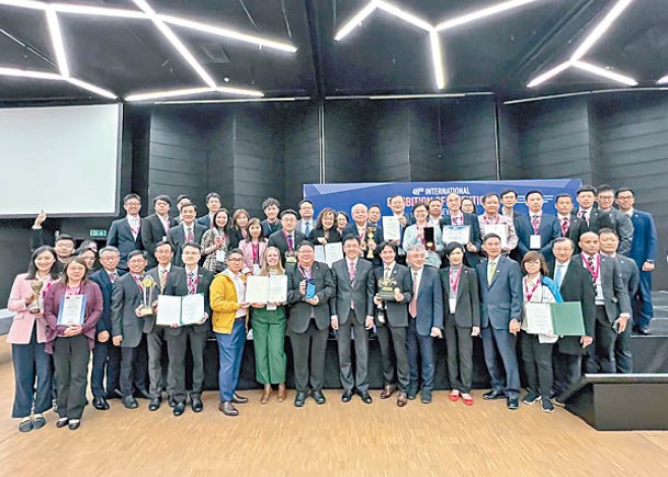 孫東於上周五下午前往瑞士日內瓦出席今年日內瓦國際發明展頒獎典禮，祝賀香港代表團勇奪佳績。