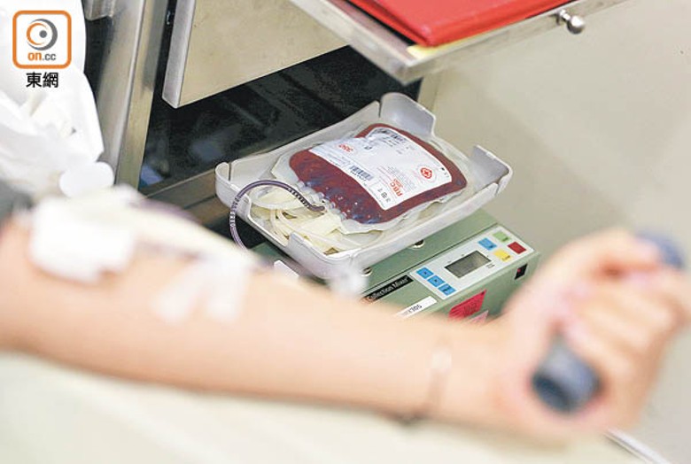 市民捐血後，每包血均會記錄在案。