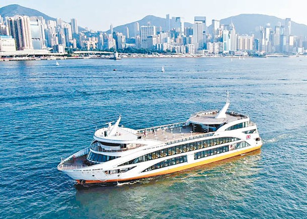 凡7月1日出生的市民，可於當日免費搭乘觀光遊船「東方之珠號」。