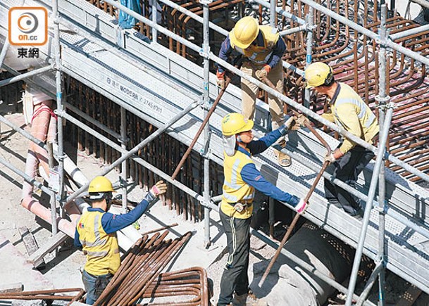 「行業輸入勞工計劃」輸入最多兩萬名外勞，當中建造業佔1.2萬個名額。