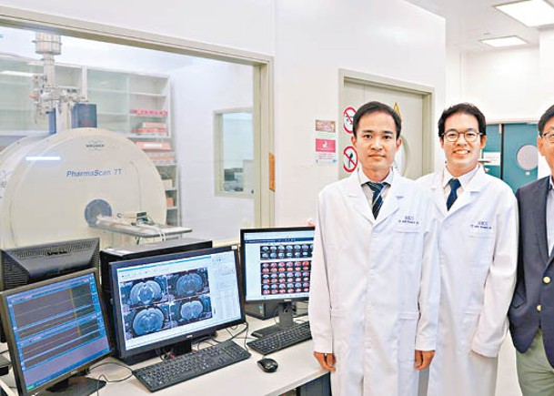 港大團隊發現以低頻率刺激丘腦有助提高記憶力。（左起：王勛達、梁志倫及吳學奎）