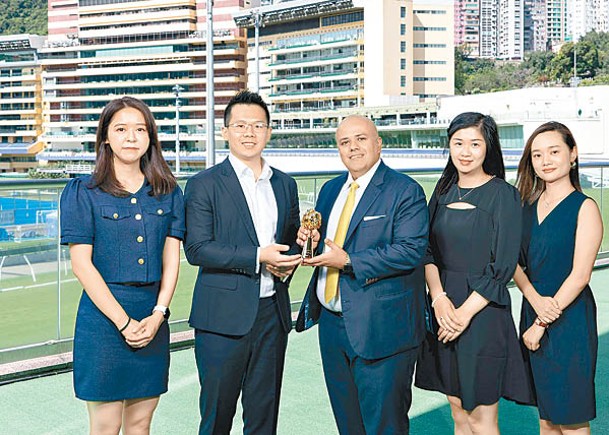 香港賽馬會成為最受打工仔歡迎的企業之一。