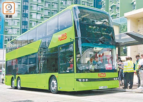 電動雙層巴士213M循環線往返安泰邨至藍田港鐵站。