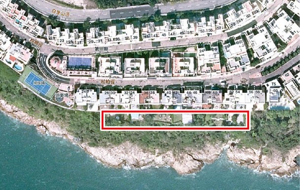 紅山半島估計約半數臨海單位涉霸官地僭建（紅框示）。