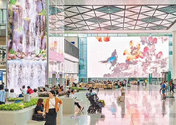 機場於巨型數碼幕牆上以動畫短片重新演繹傳統中國書畫。
