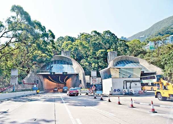香港仔隧道將是最後一條實施「易通行」的政府收費隧道。