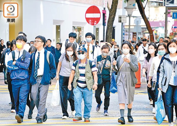 多個港澳醫學組織發表聯合聲明，呼籲市民不能輕視季節性流感、新冠病毒等呼吸道疾病夾擊所帶來的風險。