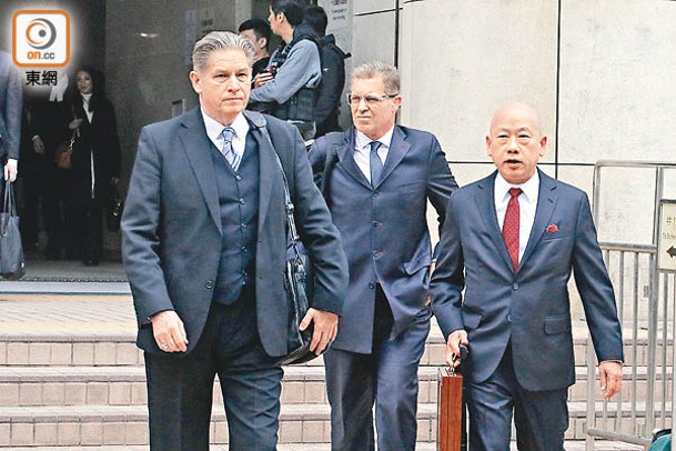黎智英律師團隊包括（左起）司嘉勳、Marc Corlett及彭耀鴻。