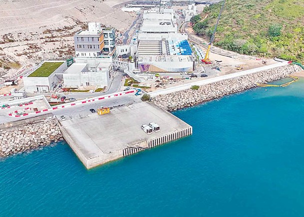 將軍澳海水化淡廠於去年啟用。