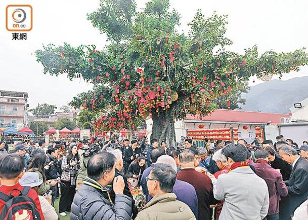 林村拋寶牒祈福  善信拋足30年