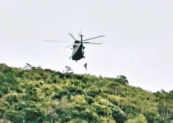 一名男子在石澳龍脊玩滑翔傘遇險，送院不治。