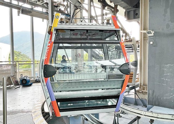 昂坪360將加購10部全景纜車車廂，預料將於今年年底投入運作。