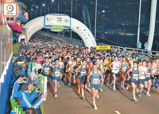 有學者指香港舉辦大型運動盛事方面較其他地區有優勢。