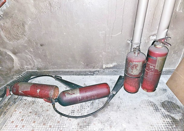 舊樓的消防設備差。