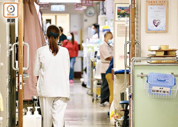 公營醫院護士流失率高。
