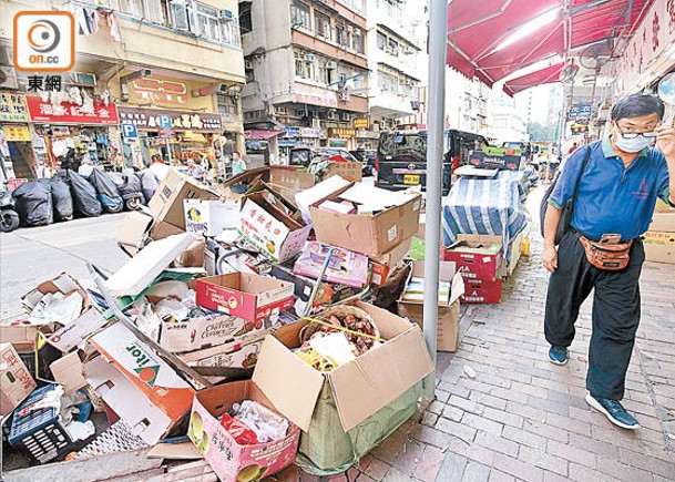 政府指很多地方不採用每戶按量收費。