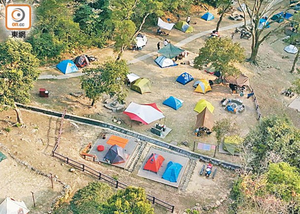 當局建議在貝澳山坡設豪華露營設施，讓遊客多留幾天。