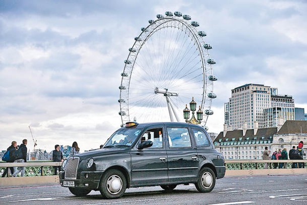 英國：有的士司機表示，客戶無法使用信用卡付款。<br>（Getty Images圖片）