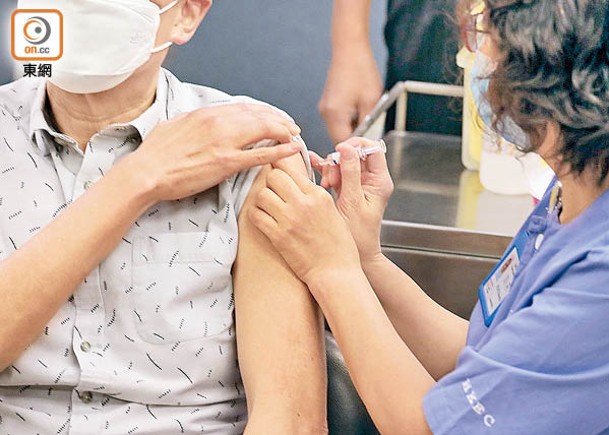 疫苗計劃為兒童及長者提供15價肺炎球菌結合疫苗。
