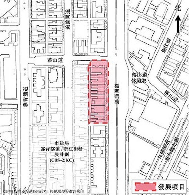 受影響樓宇為一排面向土瓜灣街市方向的舊樓，住戶約180戶及約20間地舖（紅框示）。