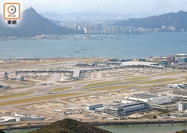 本港機場客運量持續增加。