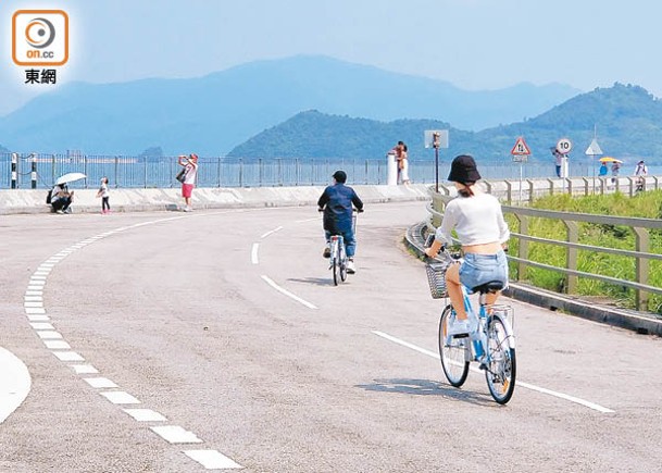 草擬修例  騎單車須戴頭盔