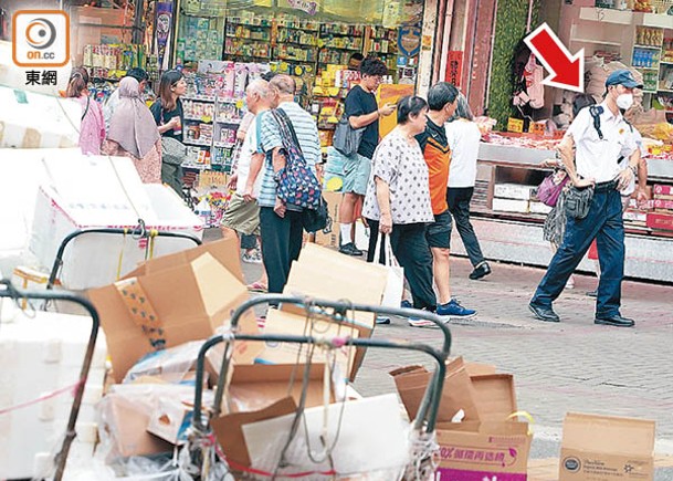 獨家報道：垃圾堆山執法手軟  衞生黑點掃不完