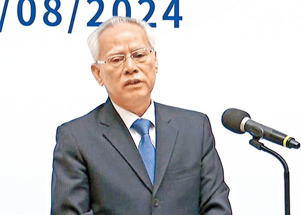 岑浩輝昨日以394票當選為澳門行政長官候任人。