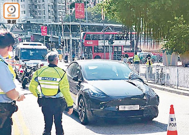 Tesla收掣不及  撞斃過路尼籍女生