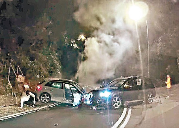 荃錦公路3車串燒  1座駕爆炸起火