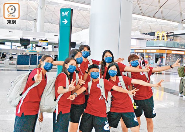 香港女足赴新加坡拍跳