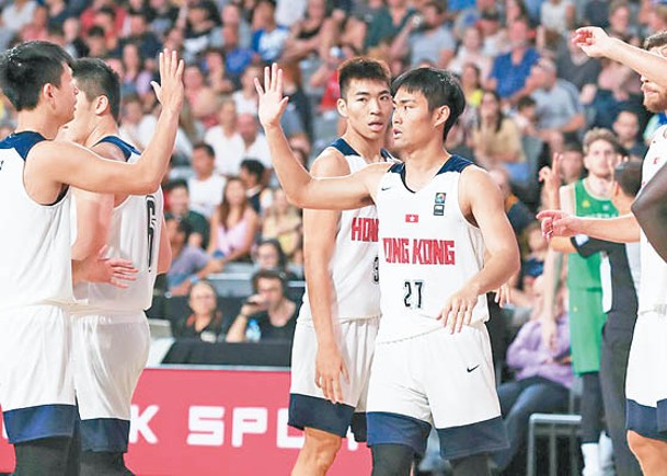 蔡再懃（右）擔心亞洲盃賽期與甲一相撞。（FIBA圖片）