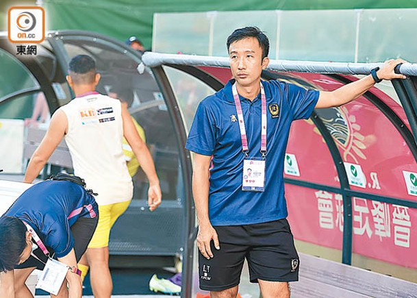 鄧冠研辭去晉峰主教練一職。