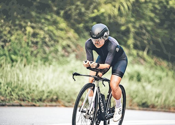 江琳出戰UCI電競單車世界錦標賽，為港爭光。