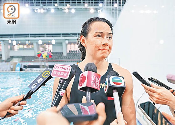 何詩蓓昨日出席香港錦標賽成焦點。