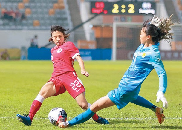 早前在省港盃表演出色的陳綺馨（左）亦有份入選。