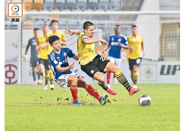 理文（黃衫）與東方直入亞冠盃2分組賽。