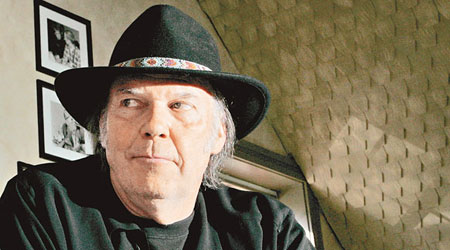 Neil Young透露喬布斯愛聽黑膠唱片。（資料圖片）