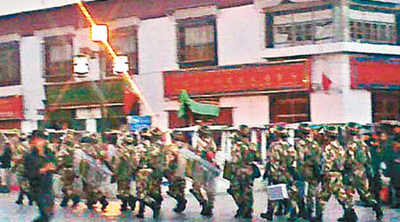 四川接連出現藏人示威，令西藏當局加強維穩。（資料圖片）