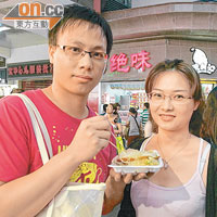 深圳市民黃小姐（右）指出，近年東門的衞生已經有改善。
