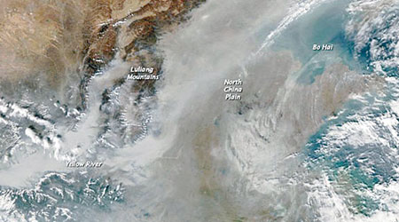 衞星圖顯示北京上海霧霾嚴重。（互聯網圖片）