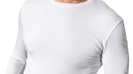 肌肉底衫可助瘦弱男變成筋肉男。（互聯網圖片）