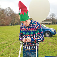 愛爾蘭為送聖誕老人上太空作最後準備。（互聯網圖片）