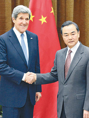 外長王毅去年曾與美國國務卿克里會面。