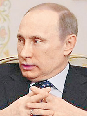 親俄政府媒體把普京戴上戒指的照片刪除。（互聯網圖片）